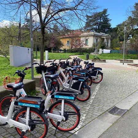 Casa Irene - Colazione Inclusa ベッド・アンド・ブレックファスト ボローニャ